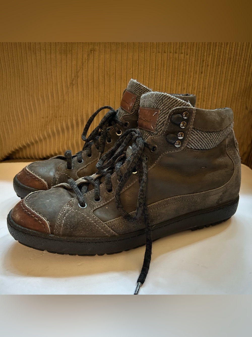 Santoni High-Top Lace-Up Sneakers Leather Suede Gray / Brown Men’s Size 9.5